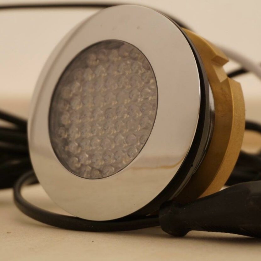 LED-Lampe Multicolor inkl. Montage